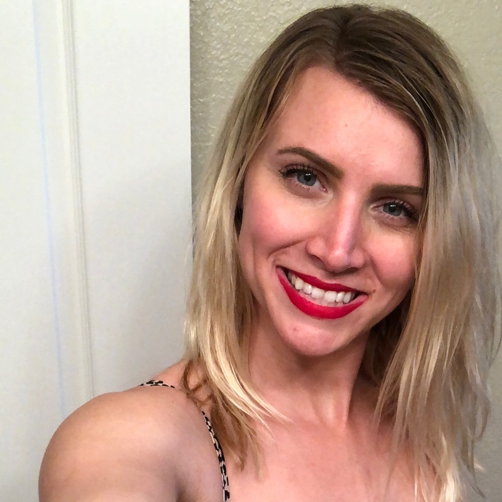 Meet your Posher, Leanna